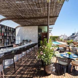 Фотографии гостиницы 
            Sir Victor Hotel