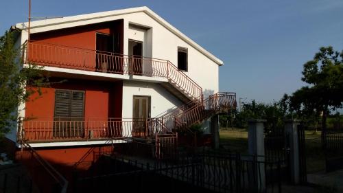 Фотография базы отдыха Airport home Radinovic