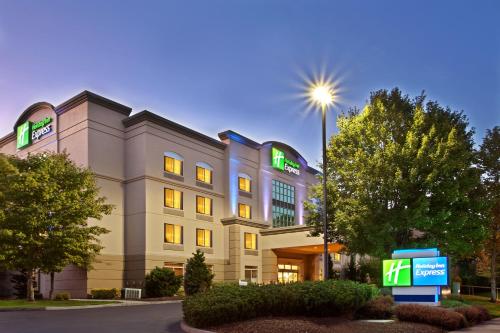 Фотография гостиницы Holiday Inn Express Portland West/Hillsboro, an IHG Hotel
