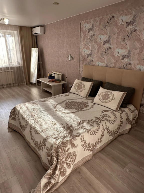 Фотография квартиры Квартира Посторная 3 Комнатная Фамилия