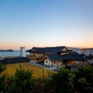 Фотографии гостиницы
Korea Traditional Hotel O Dong Jae