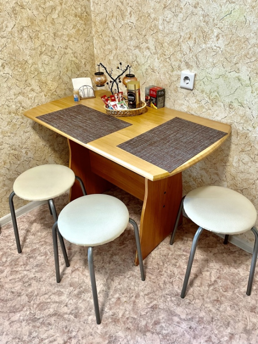 Фотографии квартиры 
            Апартаменты с лоджией