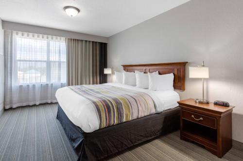 Фотография гостиницы Clarion Pointe Columbus-Bradley Park