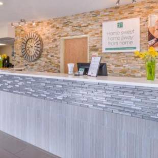 Фотографии гостиницы 
            Red Lion Inn & Suites Kennewick Tri-Cities