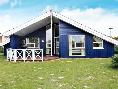 Фотография гостевого дома Four-Bedroom Holiday home in Otterndorf 15