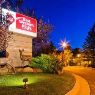 Фотографии гостиницы 
            Best Western Plus Deer Park Hotel and Suites