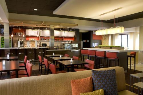 Фотография гостиницы Courtyard Seattle Southcenter