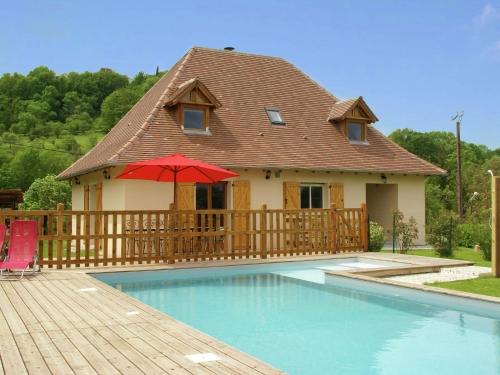 Фотография гостевого дома Modern Holiday Home with Private Pool in Loubressac France