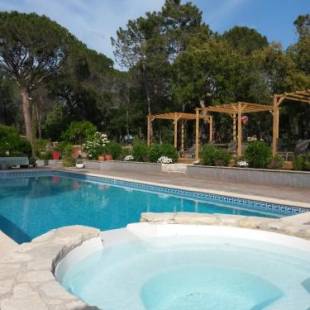 Фотографии мини отеля
Chambres d'Hôtes Les Mayombes