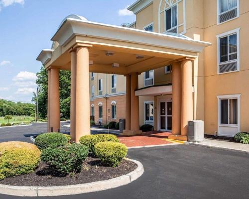 Фотография гостиницы Comfort Inn & Suites Carneys Point