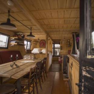 Фотографии мини отеля
BATEAU LE VENT DE TRAVERS