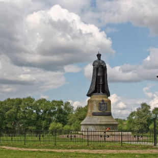 Фотография Памятник Николаю II