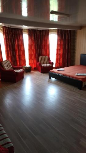 Фотографии гостевого дома
Усадьба Золоче