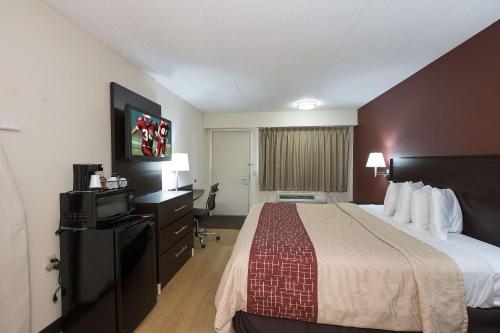 Фотография мини отеля Red Roof Inn Toledo - Maumee