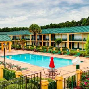 Фотографии гостиницы
Quality Inn Richmond Hill - Savannah I-95