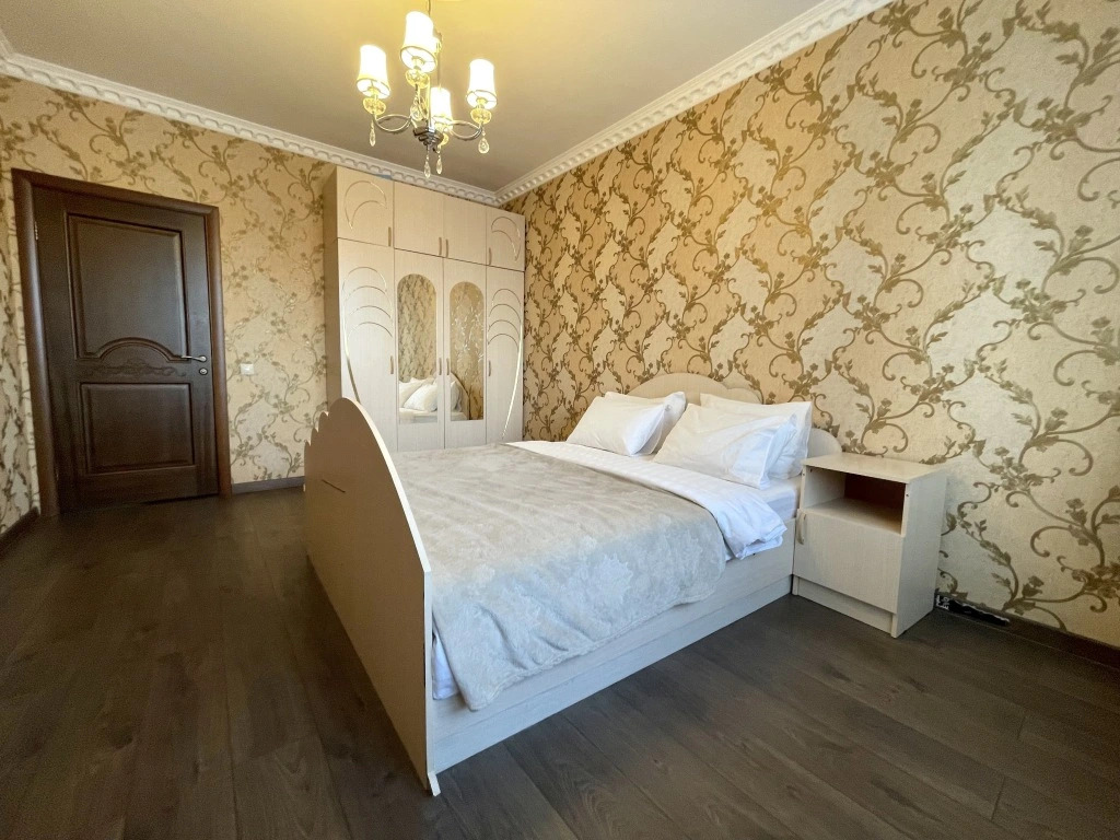 Фотография квартиры Квартира Просторная евро-трёшка у метро (1)