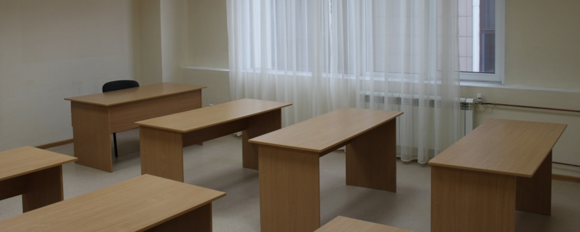 Фотографии конференц-зала ГБУК ИОГУНБ Кабинет 401 – Лекционный зал