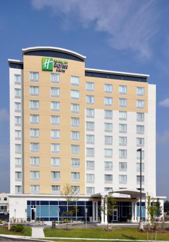 Фотография гостиницы Holiday Inn Express Hotel & Suites Toronto - Markham, an IHG Hotel