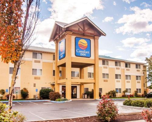 Фотография гостиницы Comfort Inn South-Medford