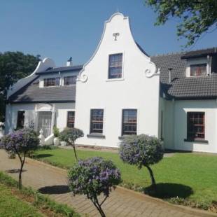 Фотографии гостевого дома
Oak View Manor