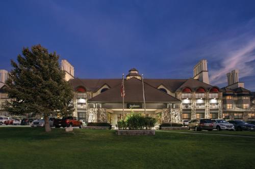 Фотография гостиницы Radisson Salt Lake Airport