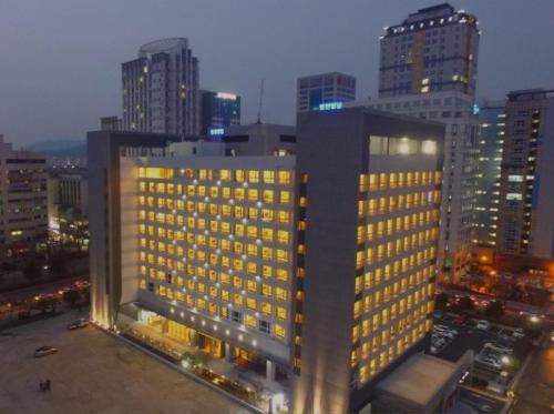 Фотография гостиницы Grand City Hotel Changwon