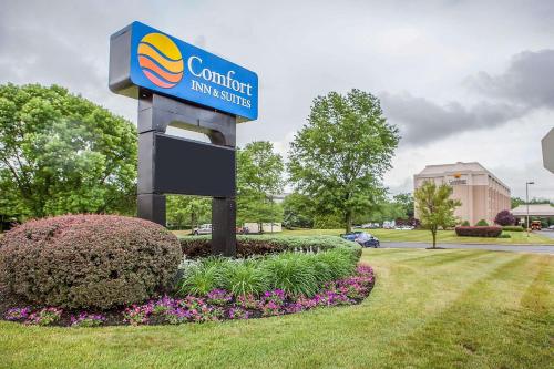 Фотография гостиницы Comfort Inn & Suites Somerset - New Brunswick