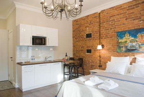 Фотографии апарт отеля
Эмигранты на Фонтанке