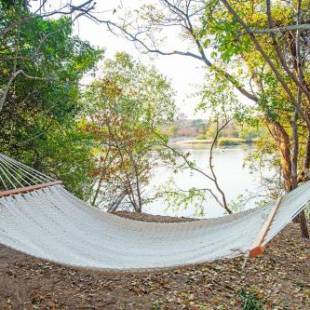 Фотографии базы отдыха 
            Tsowa Safari Island