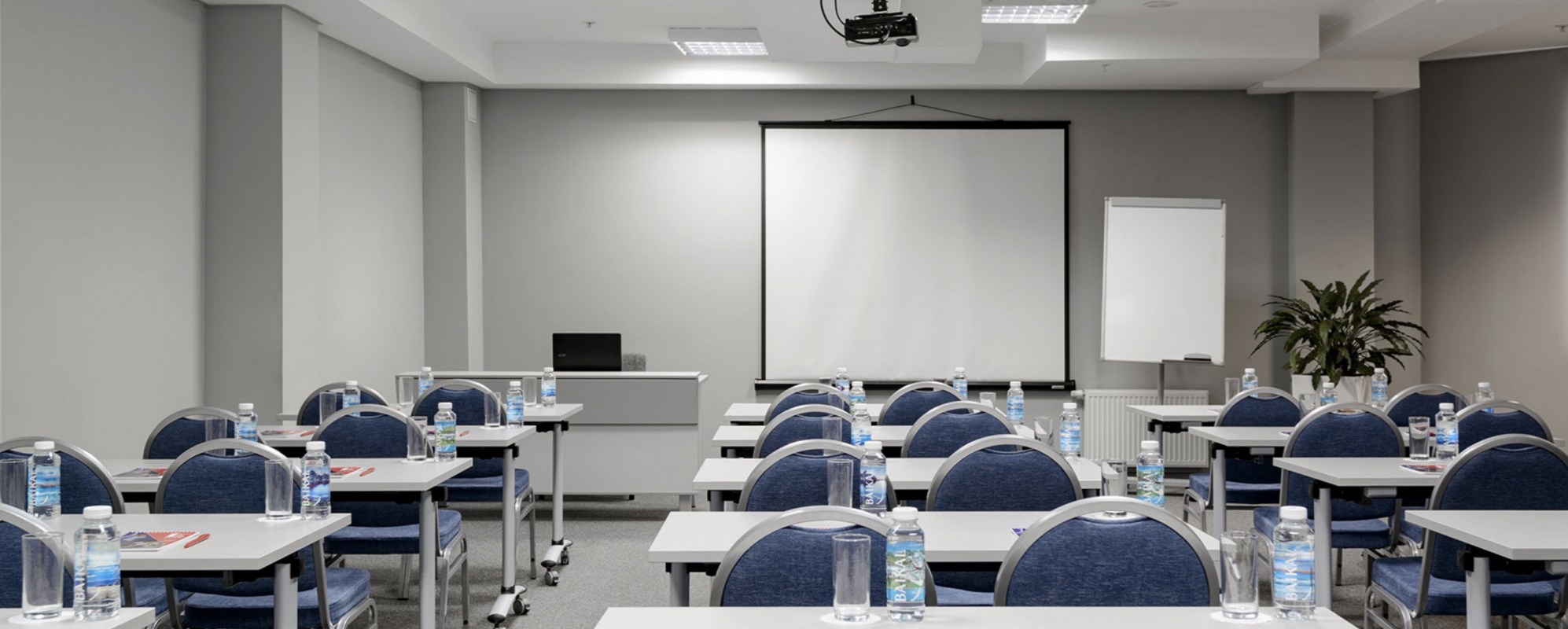 Фотографии конференц-зала Июль