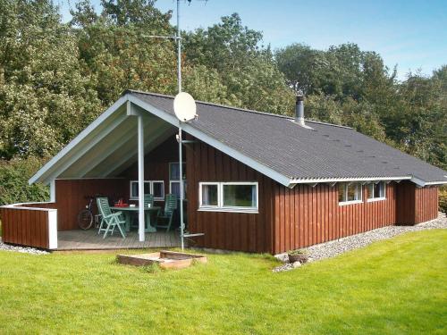 Фотография гостевого дома Four-Bedroom Holiday home in Sydals 4