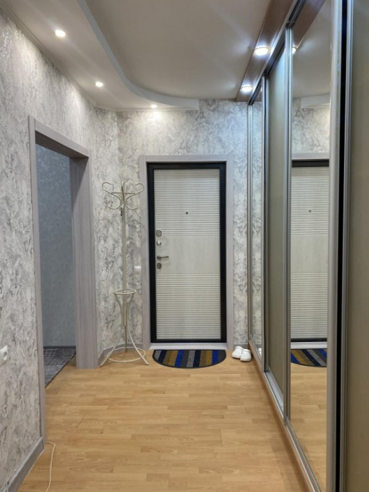 Фотографии квартиры 
            Апартаменты на проспекте 60 лет СССР 4