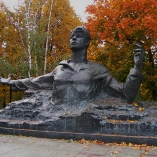 Фотография Памятник Сергею Есенину