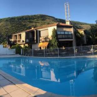 Фотографии гостиницы
Hôtel Pyrène