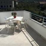 Фотография гостевого дома Apartments with a parking space Vinisce, Trogir - 12248