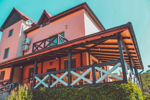 Фотографии гостевого дома
Тарас Бульба