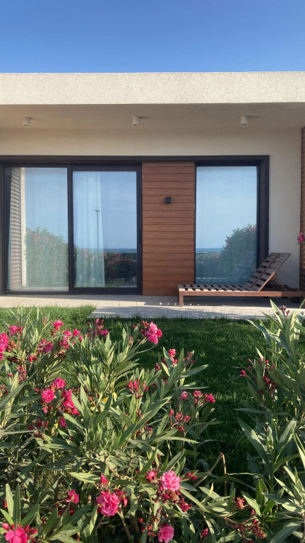 Фотография квартиры Апартаменты Sea Breeze White Villa