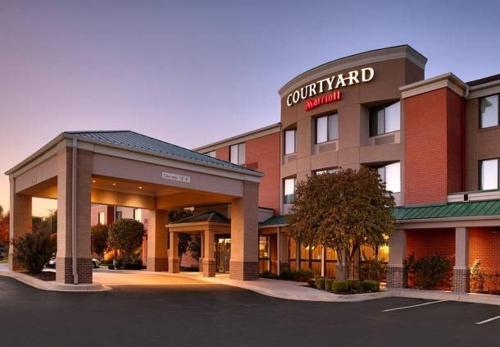 Фотография гостиницы Courtyard by Marriott Kansas City Shawnee