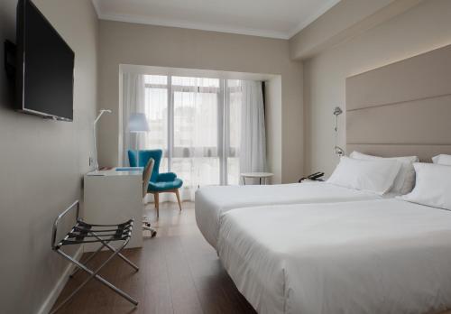 Фотография гостиницы NH Las Palmas Playa las Canteras