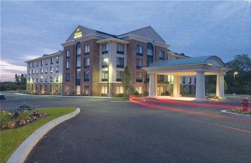 Фотография гостиницы Holiday Inn Express Hotel & Suites Auburn, an IHG Hotel