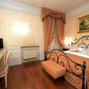 Фотографии гостиницы 
            PHI Hotel Canalgrande