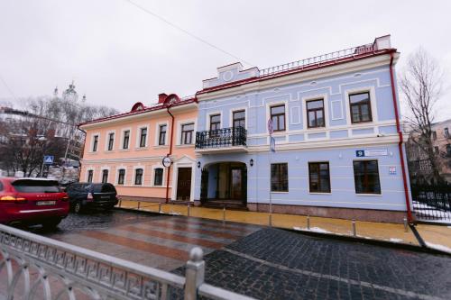 Фотография гостиницы KONTRAKT Boutique Hotel