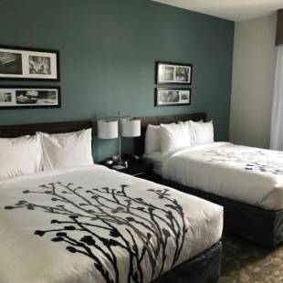 Фотографии гостиницы 
            Sleep Inn & Suites Middletown - Goshen