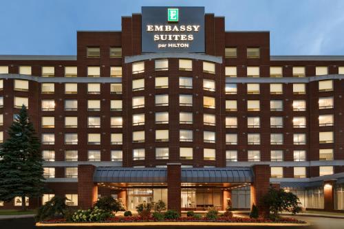 Фотография гостиницы Embassy Suites By Hilton Montreal Airport