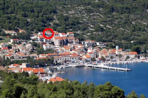 Фотография гостевого дома Apartments with a parking space Vis - 8869