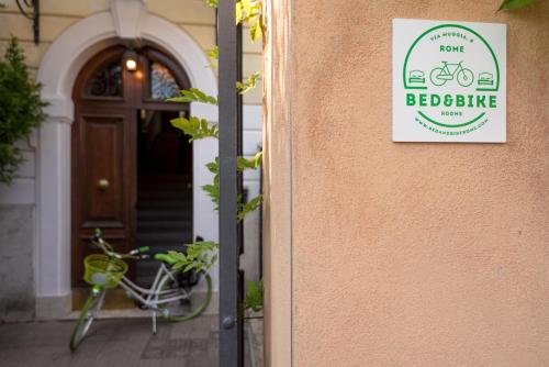Фотография гостевого дома Bed&BikeRome Rooms