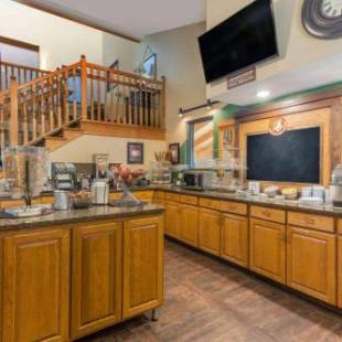 Фотографии гостиницы
AmericInn by Wyndham White Bear Lake St. Paul