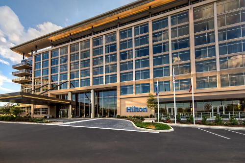 Фотография гостиницы Hilton Franklin Cool Springs