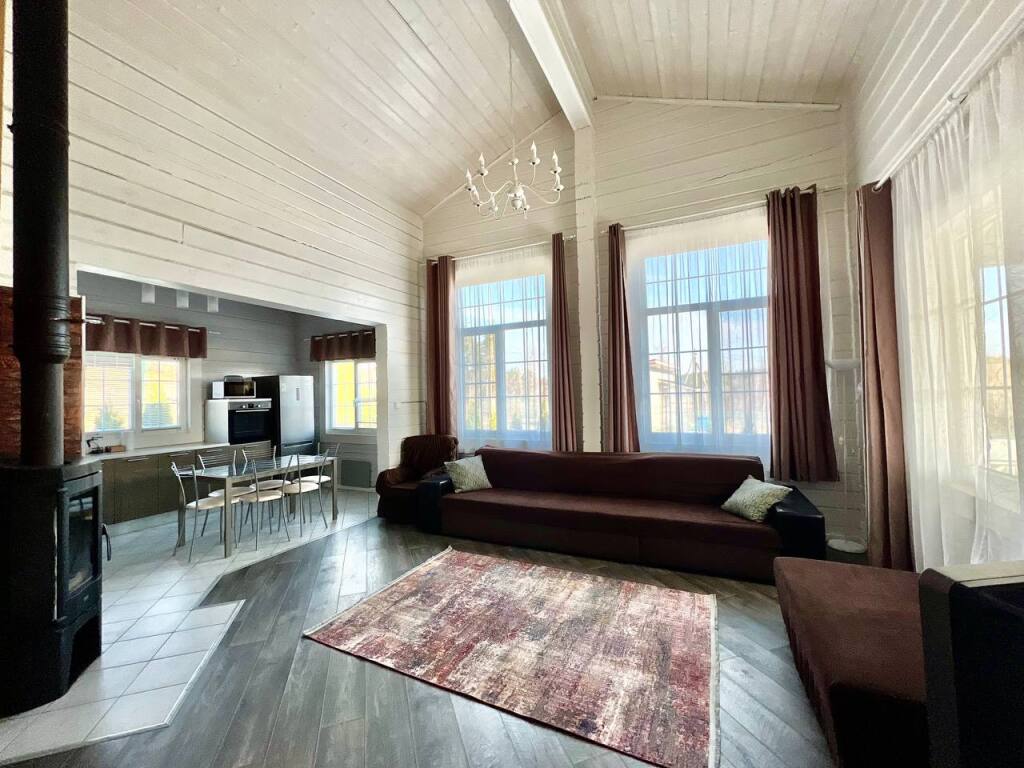 Фотография Коттеджа Частный Дом Озеро Лунное 3