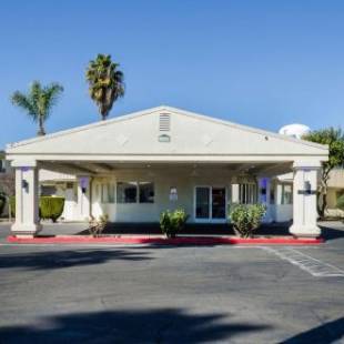 Фотографии гостиницы
Motel 6-Merced, CA